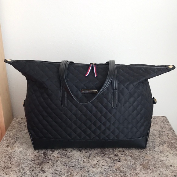 Tommy Hilfiger Quilt Tote - Picture 5 of 7